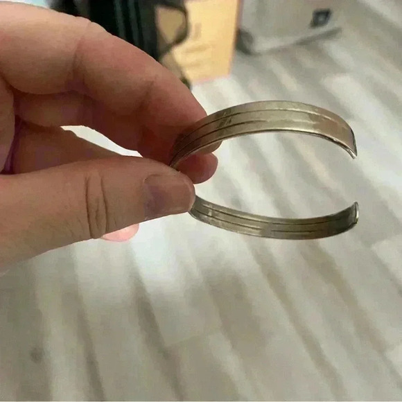 4/$50 Stainless steel  handmade VTG 1970 bangle bracelet 7.5 inches - Picture 6 of 7